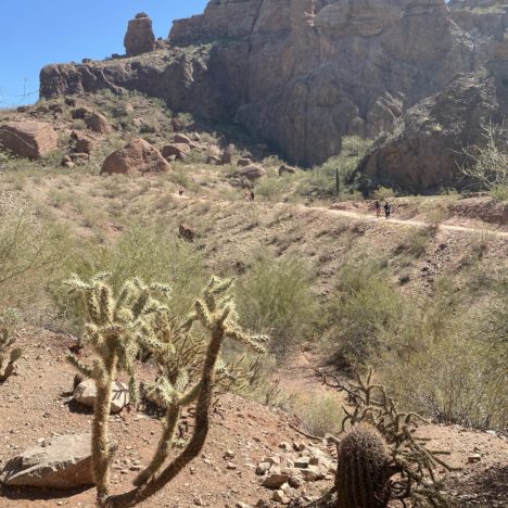 Looking for a trail in Arizona this summer? Visit Camelback Mountain in Phoenix!